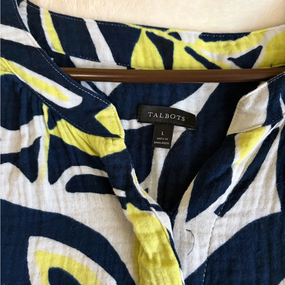 Talbots Navy and Yellow Leaf Print Blouse Button - Picture 4 of 9